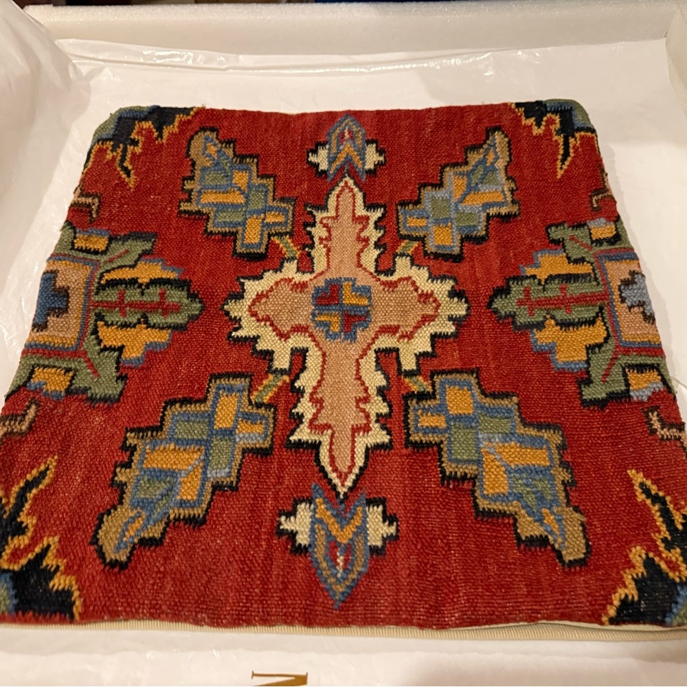 New Vintage Pottery Barn Tribal Wool Kilim Pillow Cover, Rare, 18”